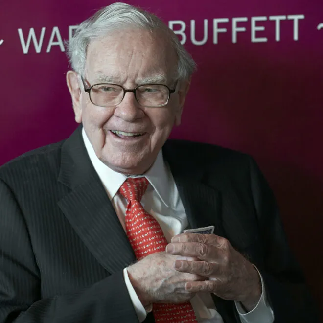 ¡Buffett vende acciones! ¿Recesión inminente?
